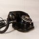 Ancien téléphone à cadran belge RTT 56B en bakélite noire