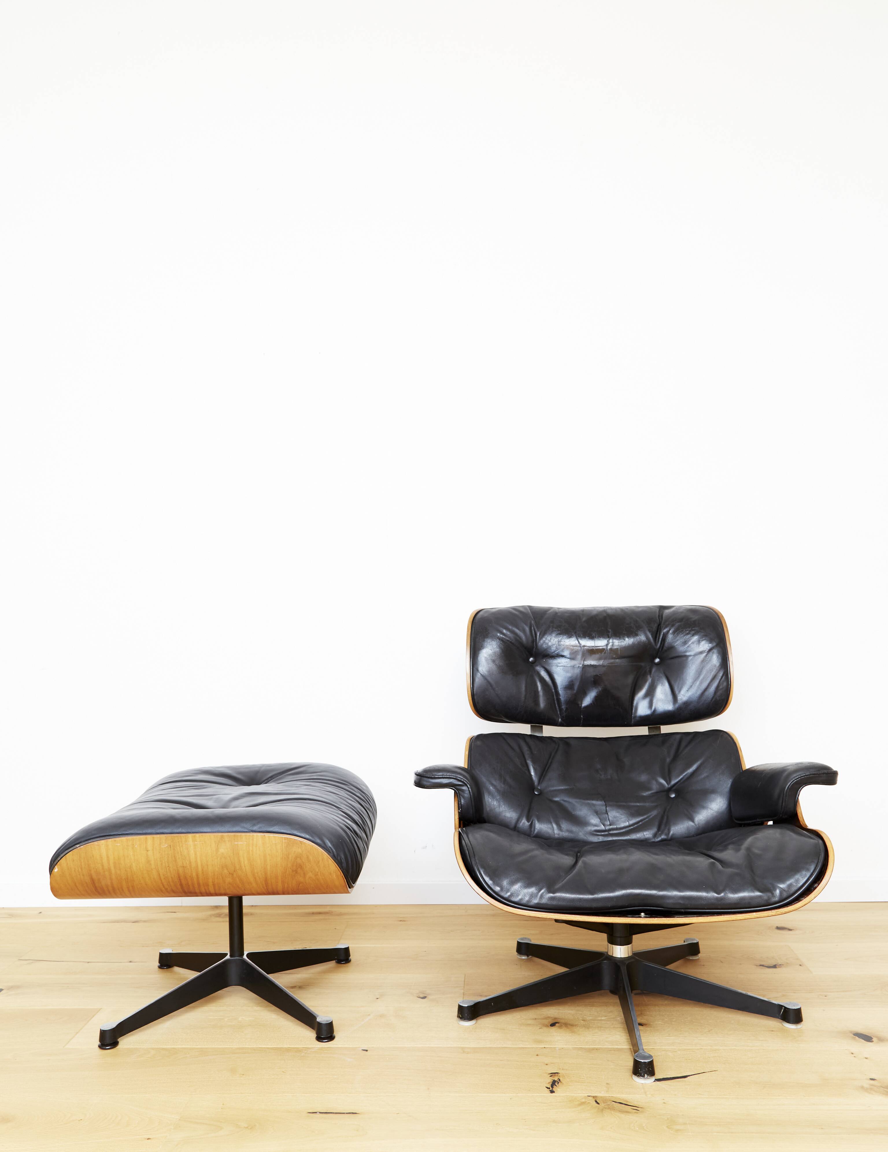 Fauteuil et pouf Charles & Ray Eames pour Herman Miller