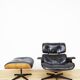 Fauteuil et pouf Charles & Ray Eames pour Herman Miller
