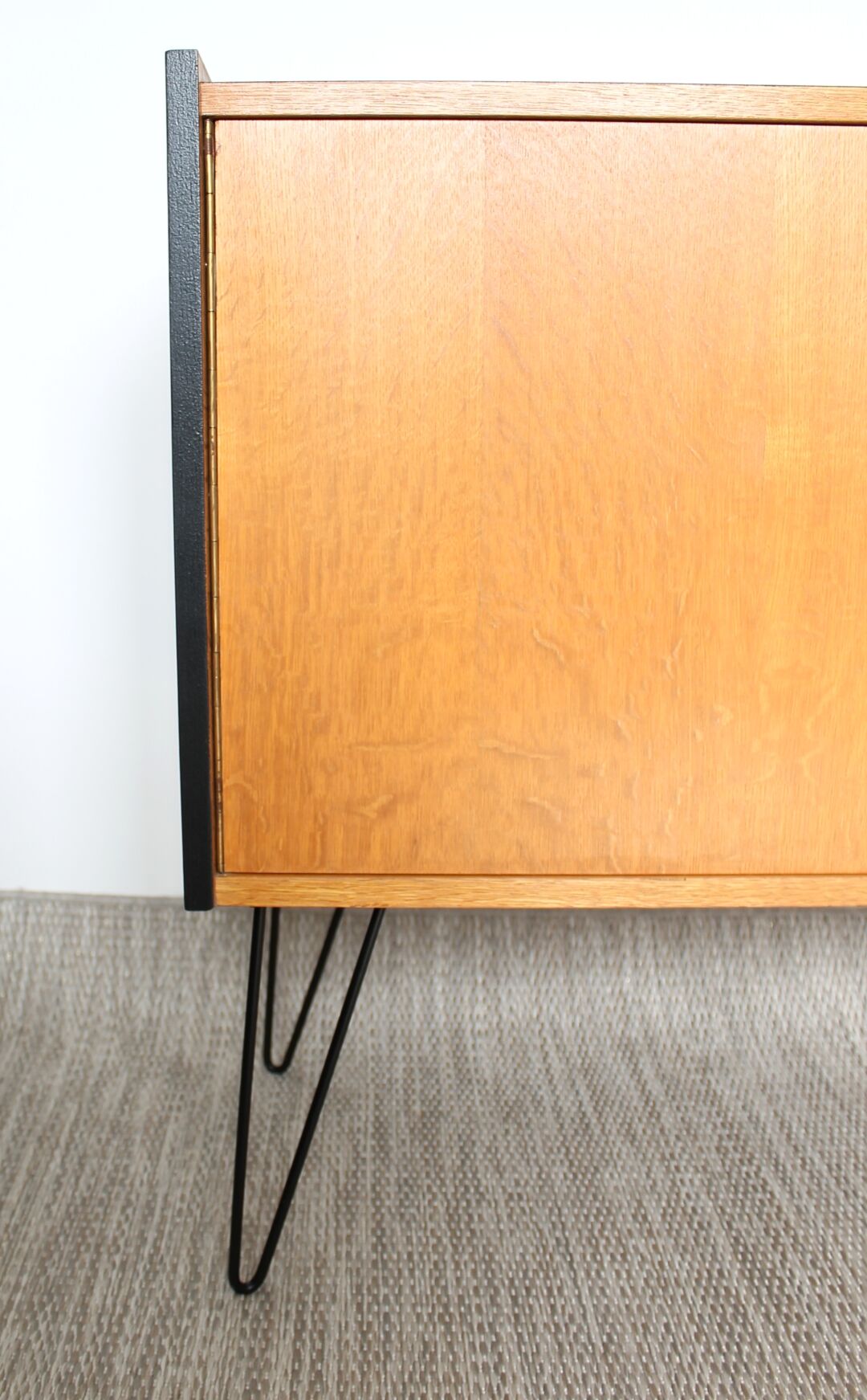 Buffet down vintage needle feet