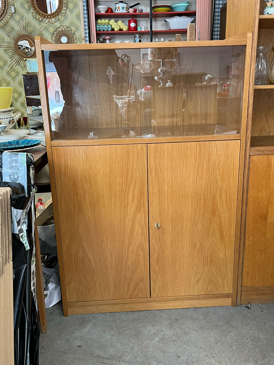 Showcase furniture 50s