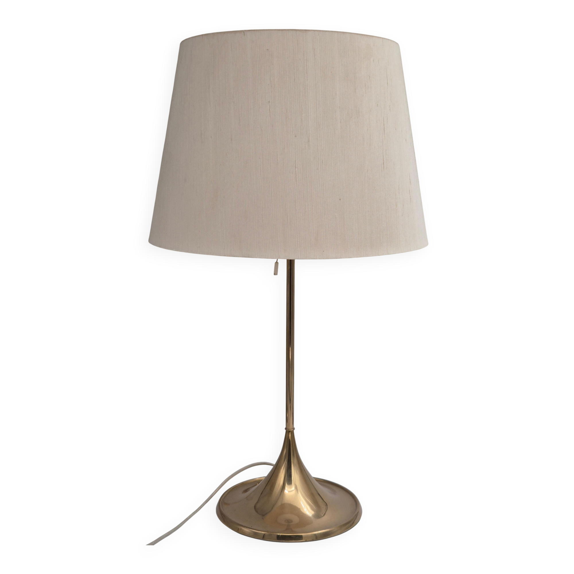 Iconic table lamp, model B-024 by Bergboms, The Scandinavian Modern.