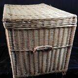 Wicker malle