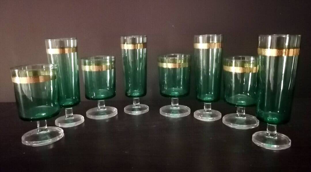 Set of Vintage Art Deco style Luminarc glasses.