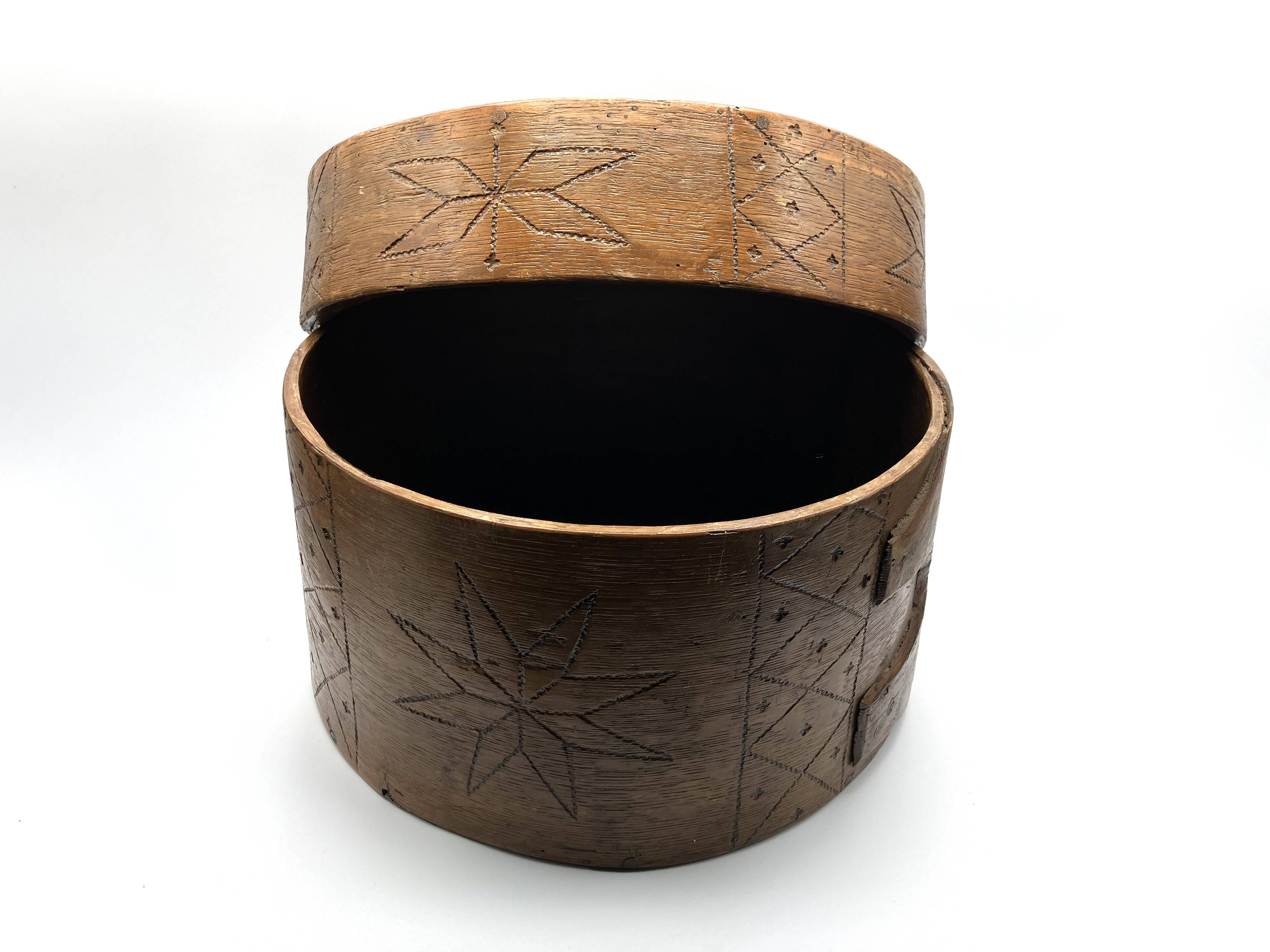 Antique Swedish Bentwood Box with Lid • Folk Art