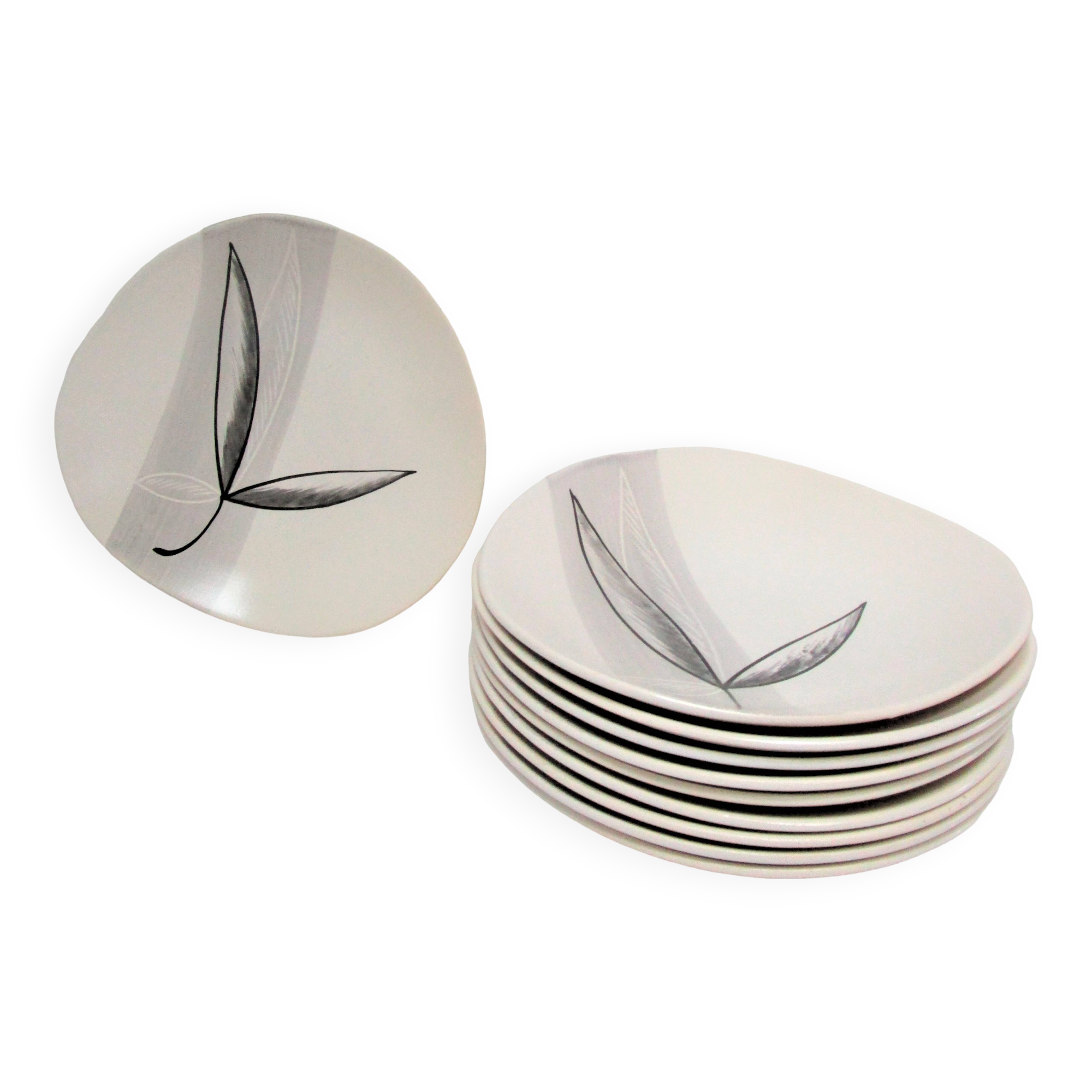 Ten Pornic design plates from the 60s, "Lotus" model