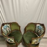 Paire de fauteuils en bois sculpté, XXème s.