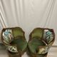 Paire de fauteuils en bois sculpté, XXème s.