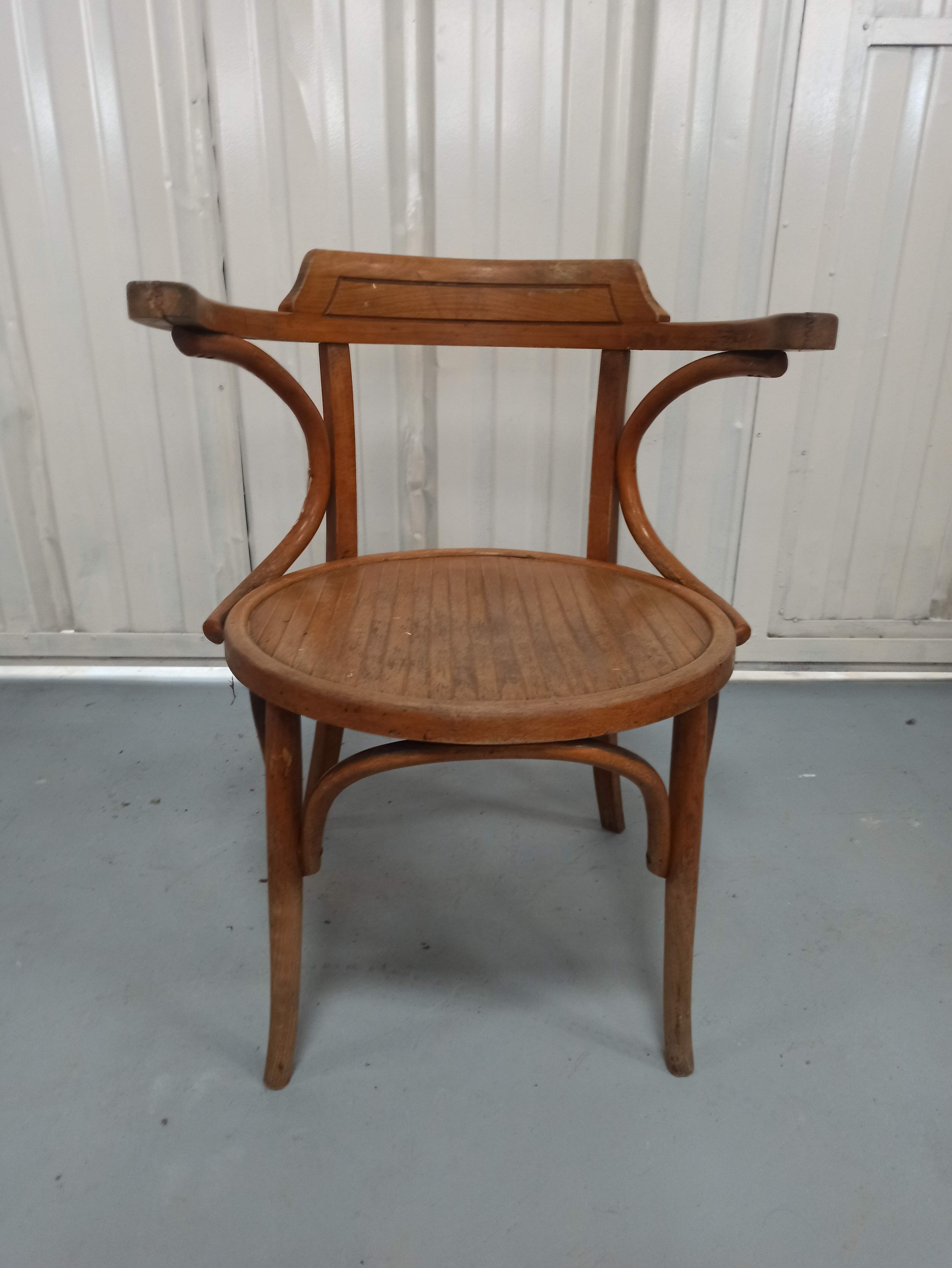 Fauteuil de bureau en bois courbé ... gout Fischel