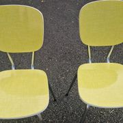 Paire de chaises en formica jaune