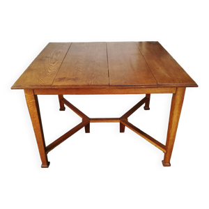 Table en  chêne doré, - art nouveau
