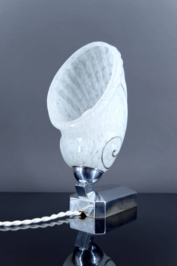 Lampe ''Coquillage'' Art Deco moderniste, France, vers 1930