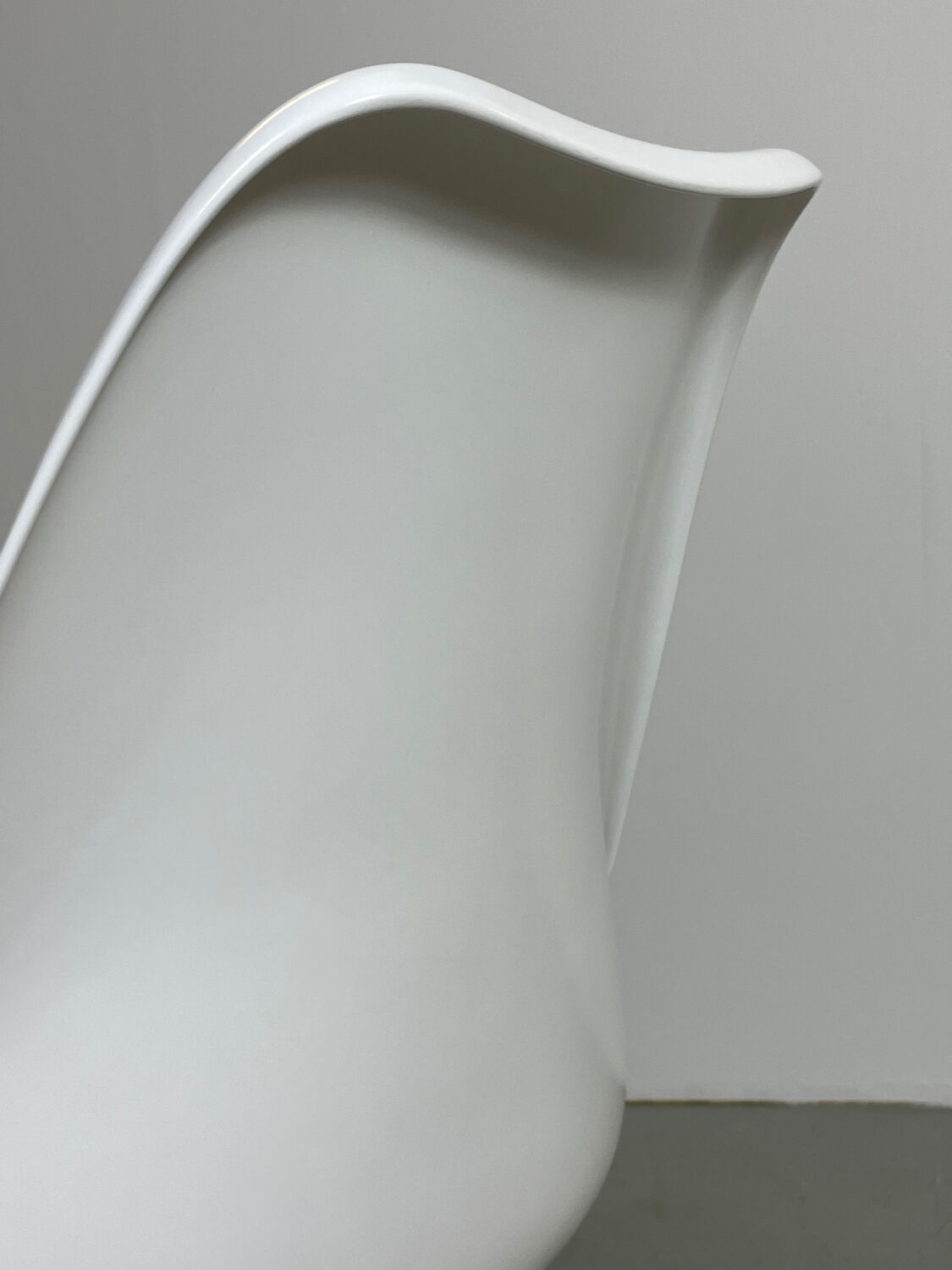 4x Eero Saarinen Tulip Chairs white leather