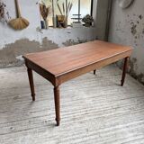 Turned leg cherry table 160cm
