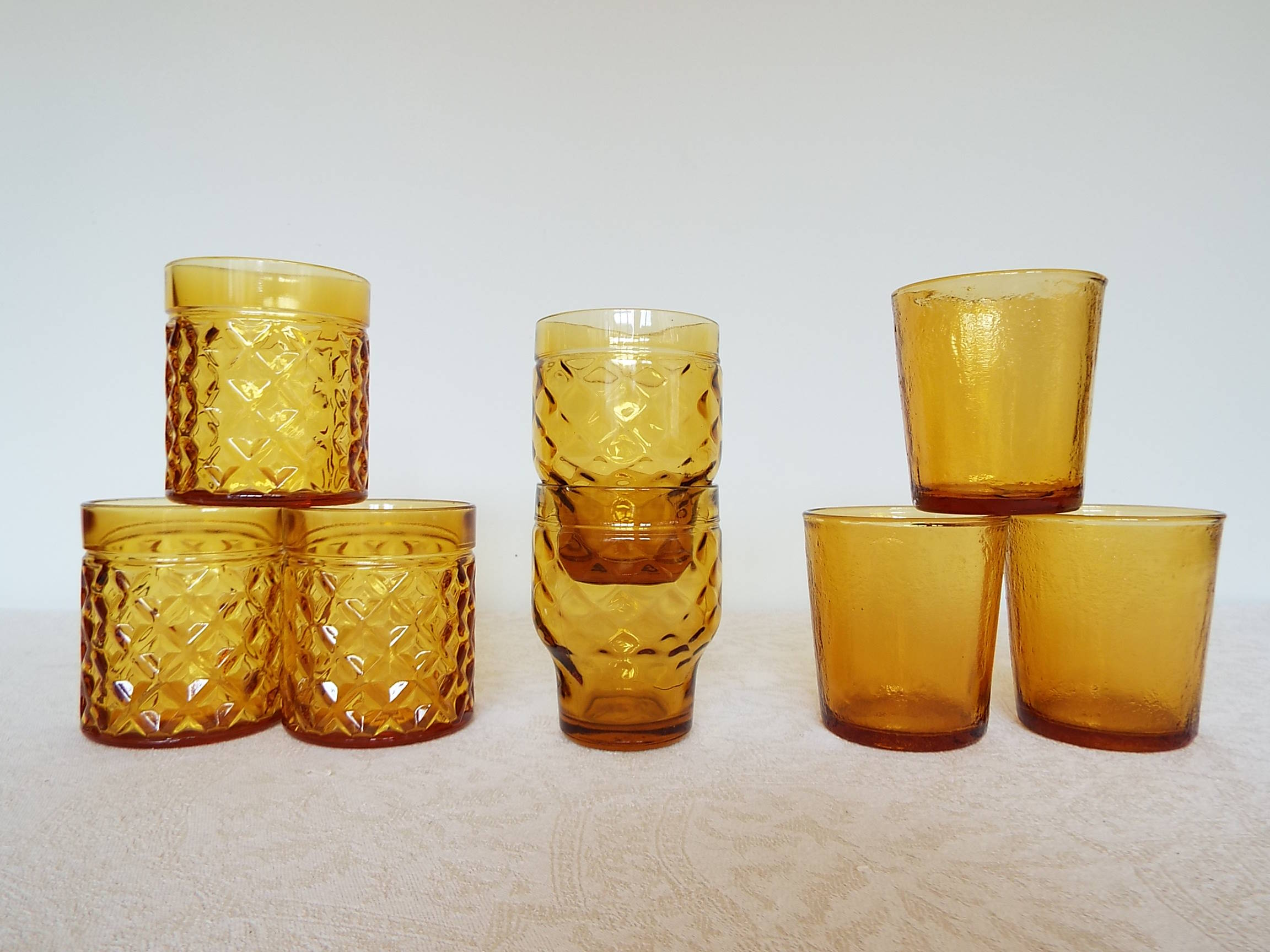 8 amber glasses