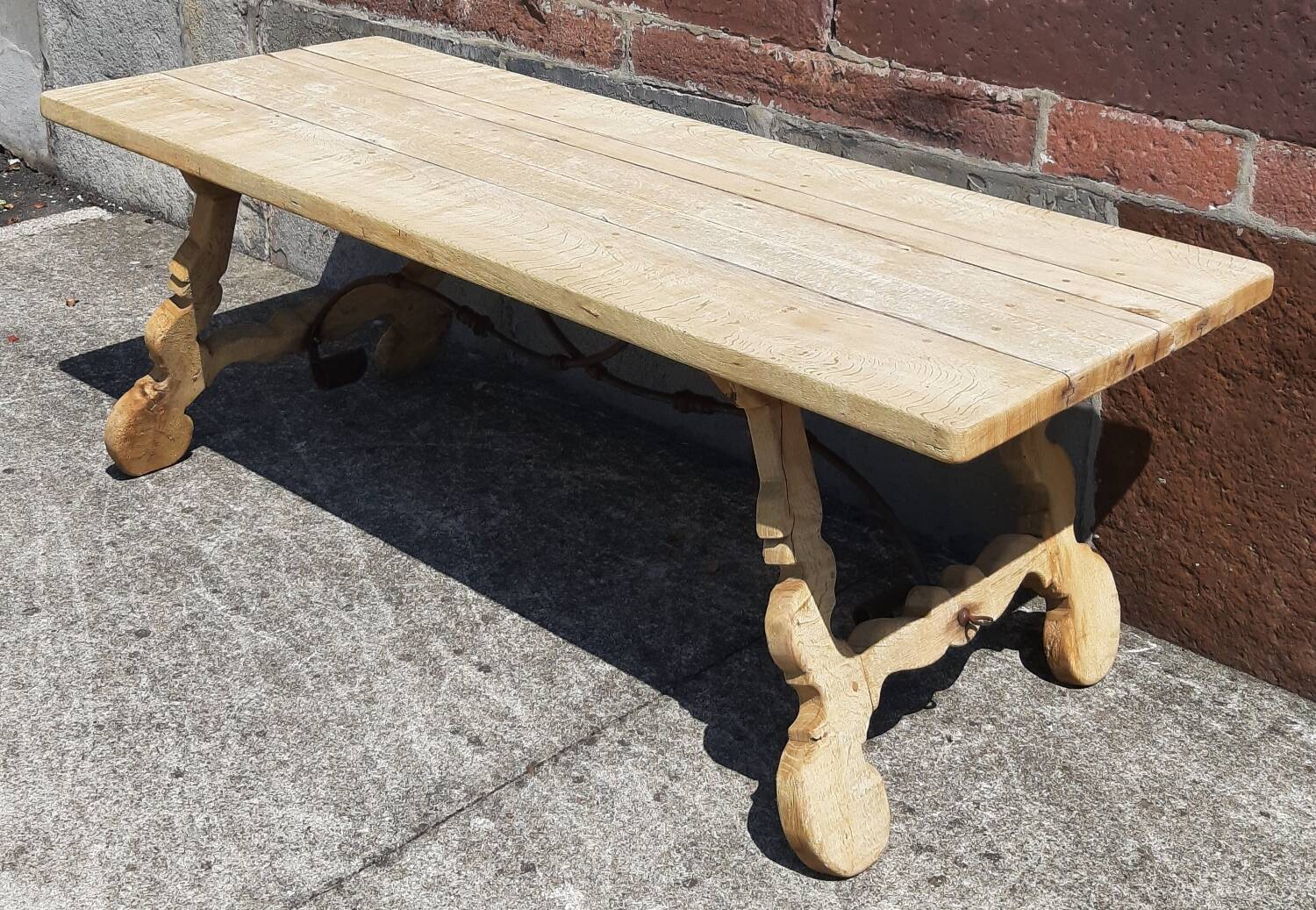 Oak farmhouse table with lyre legs. (Spanish table)