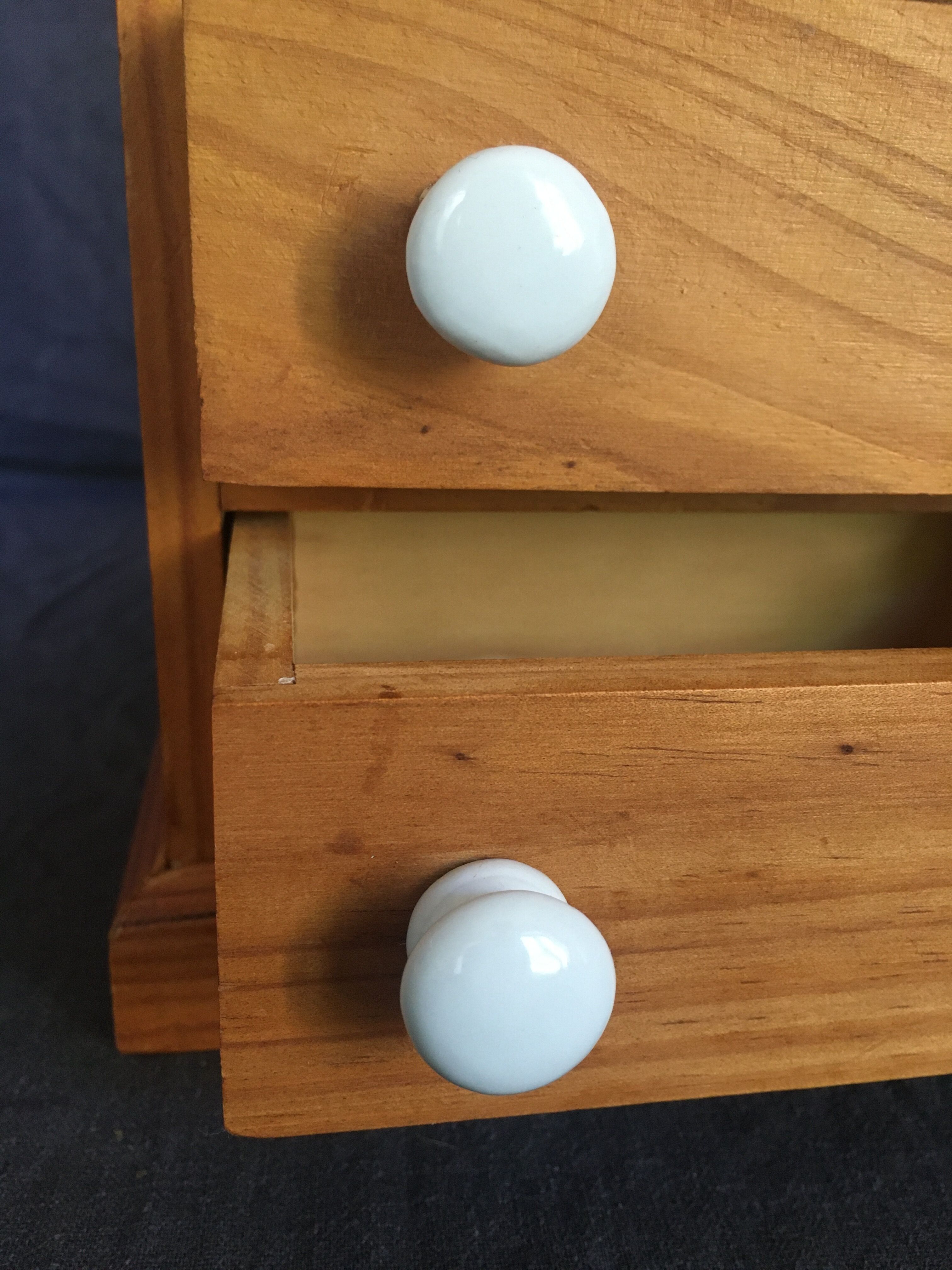 3-drawer pine dresser for dolls