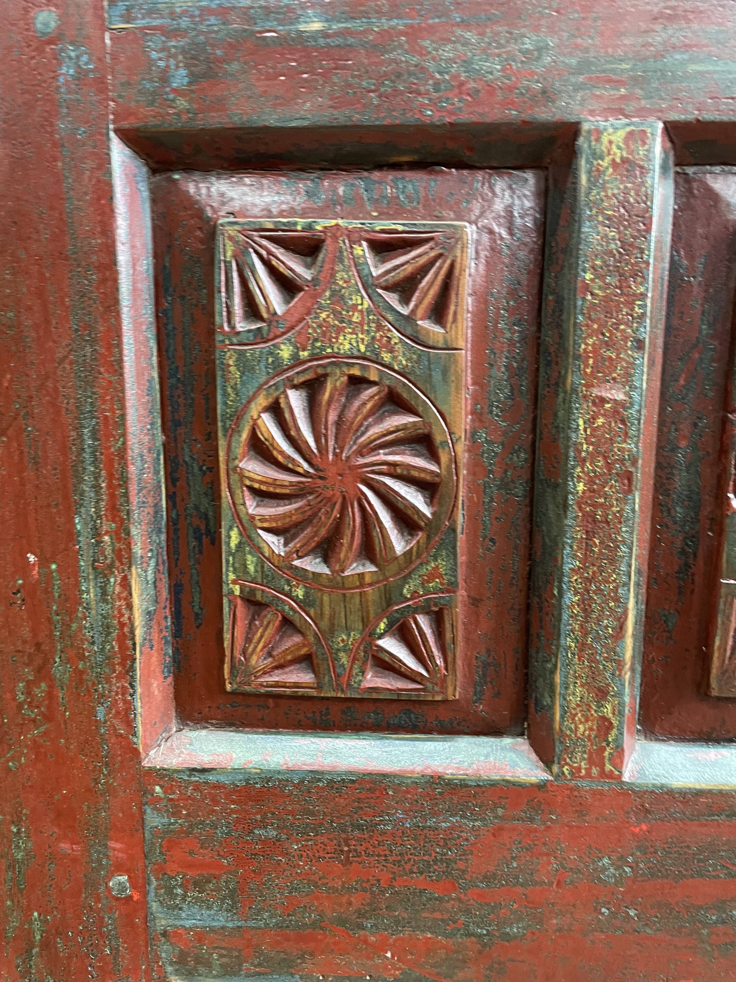 Pakistan Swat Valley ancient Bonnetière 19th century with a beautiful polychrome patina of origin