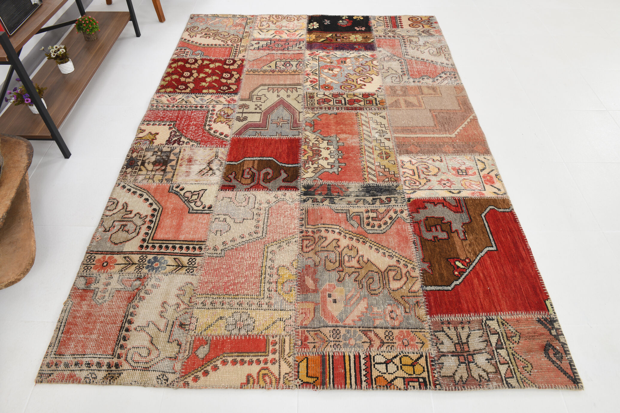 5x8 Neutral Red Beige Oushak Patchwork Rug 245x168Cm