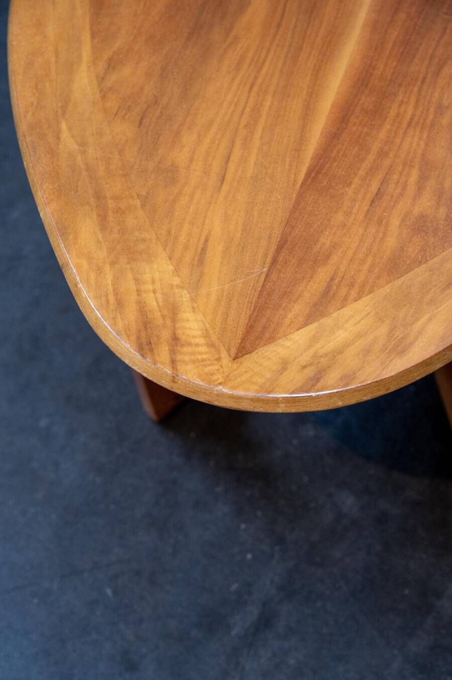 Oval teak coffee table