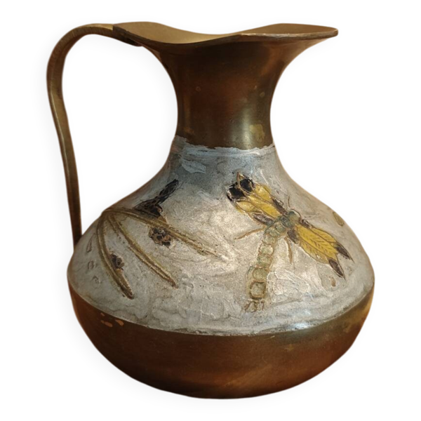 Je vends cette très jolie aiguière / vase décoratif au style artisanal