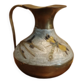 I am selling this very pretty jug/decorative vase in an artisanal style.