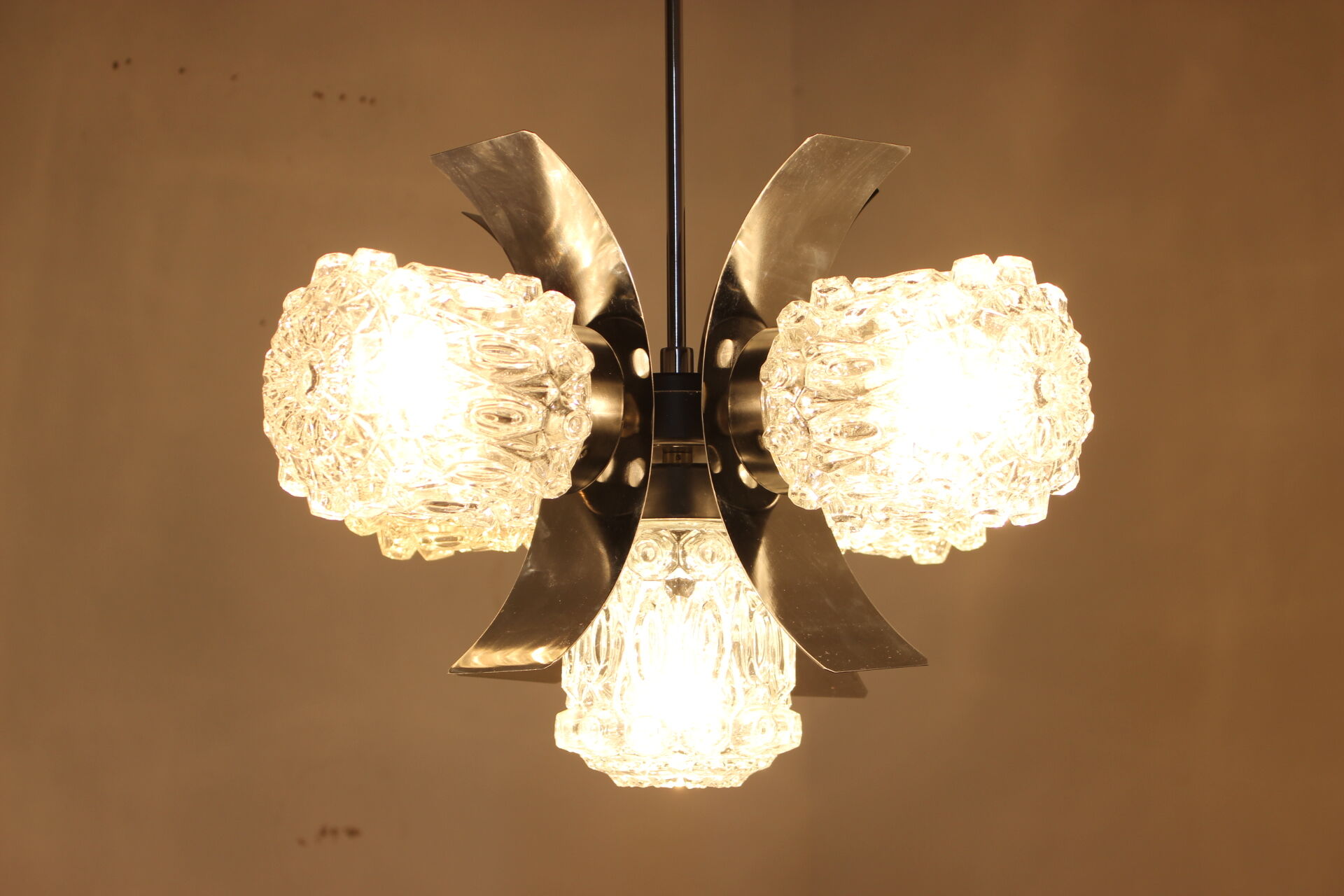 Lustre du milieu du siècle, Elektroinstala Děčín, 1970