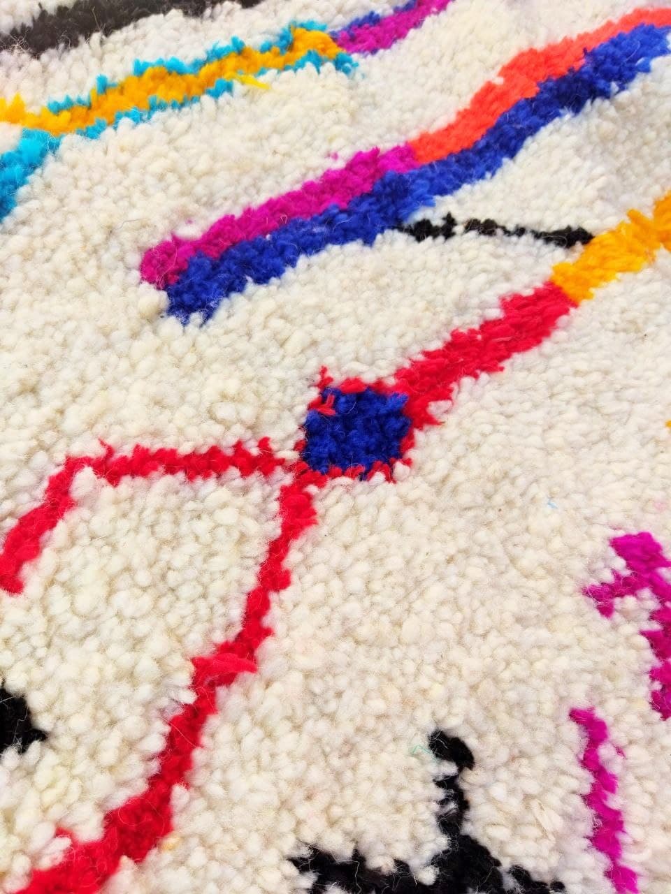 Tapis berbère marocain coloré Azilal 260 x 150cm
