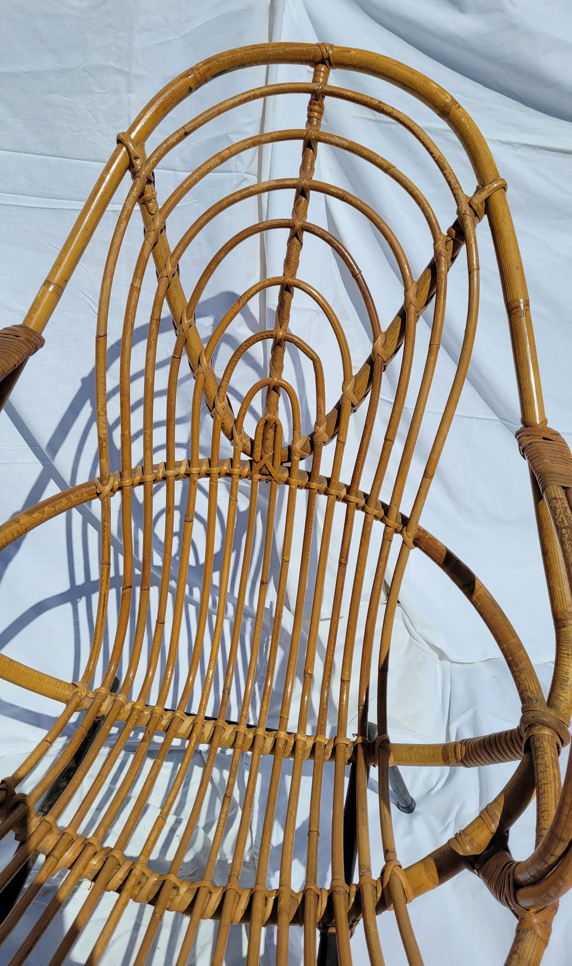 Adult chair rattan oval feet metal