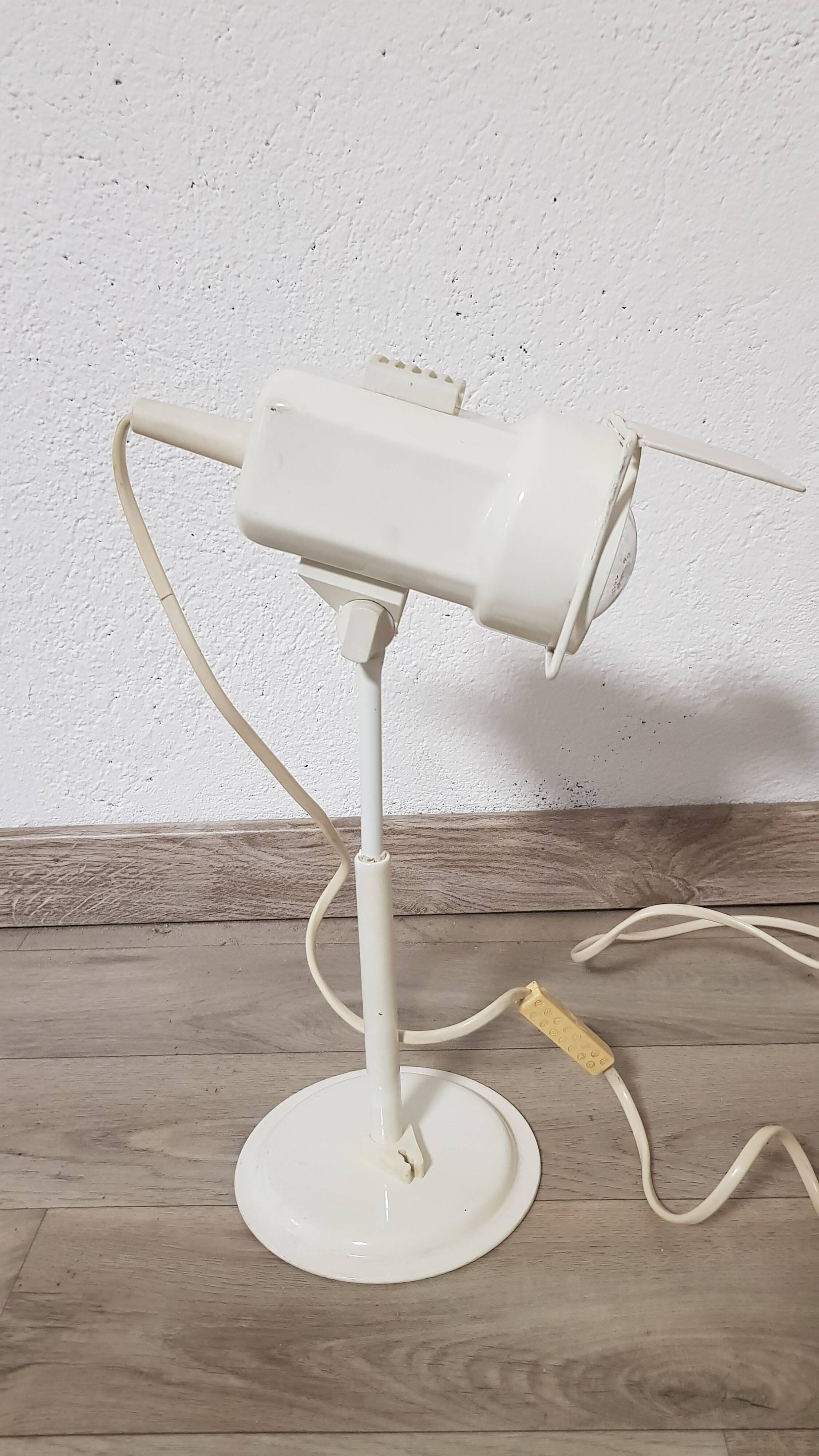 Industrial lamp