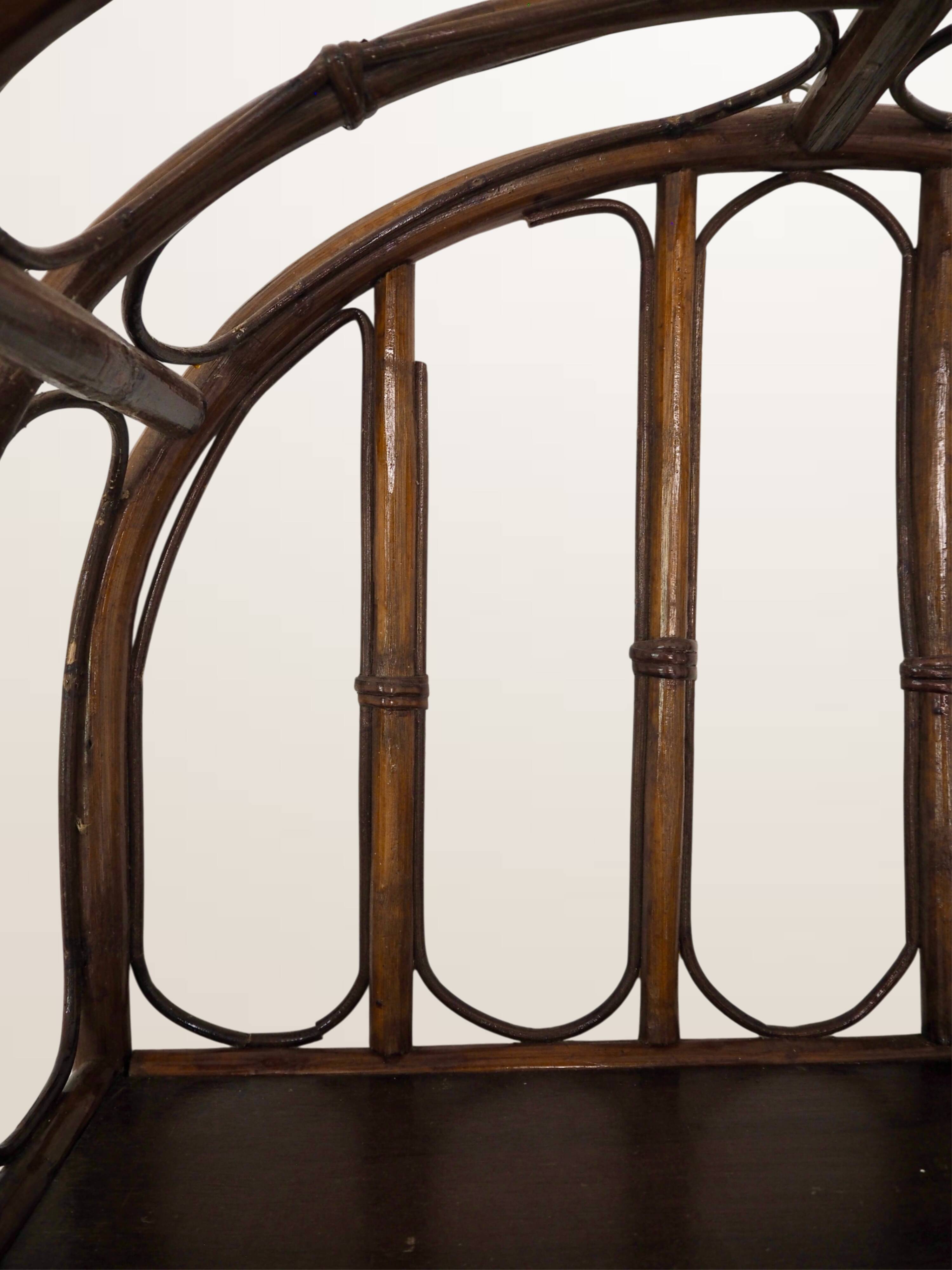 Étagère en rotin cintré — 173 cm