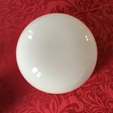 Globe blanc vintage