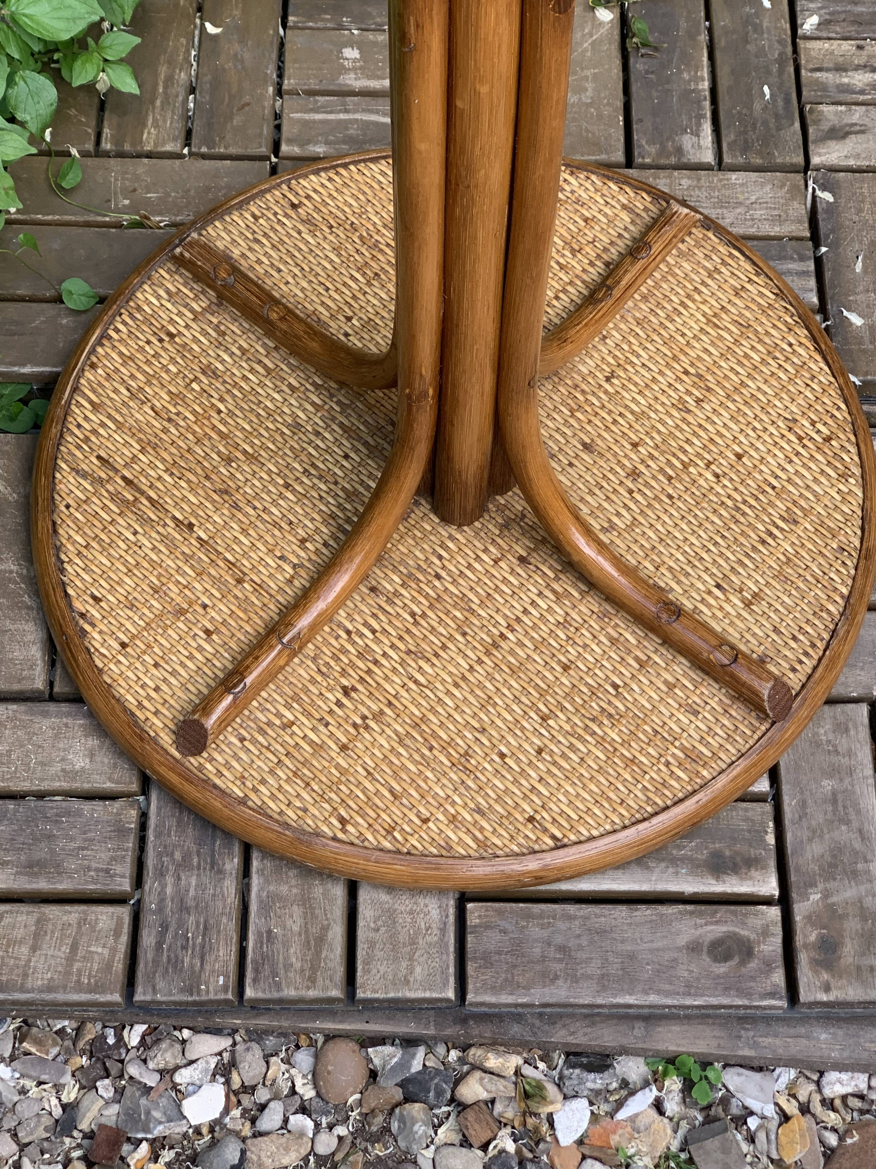 Perroquet portemanteau en rotin vintage 1970