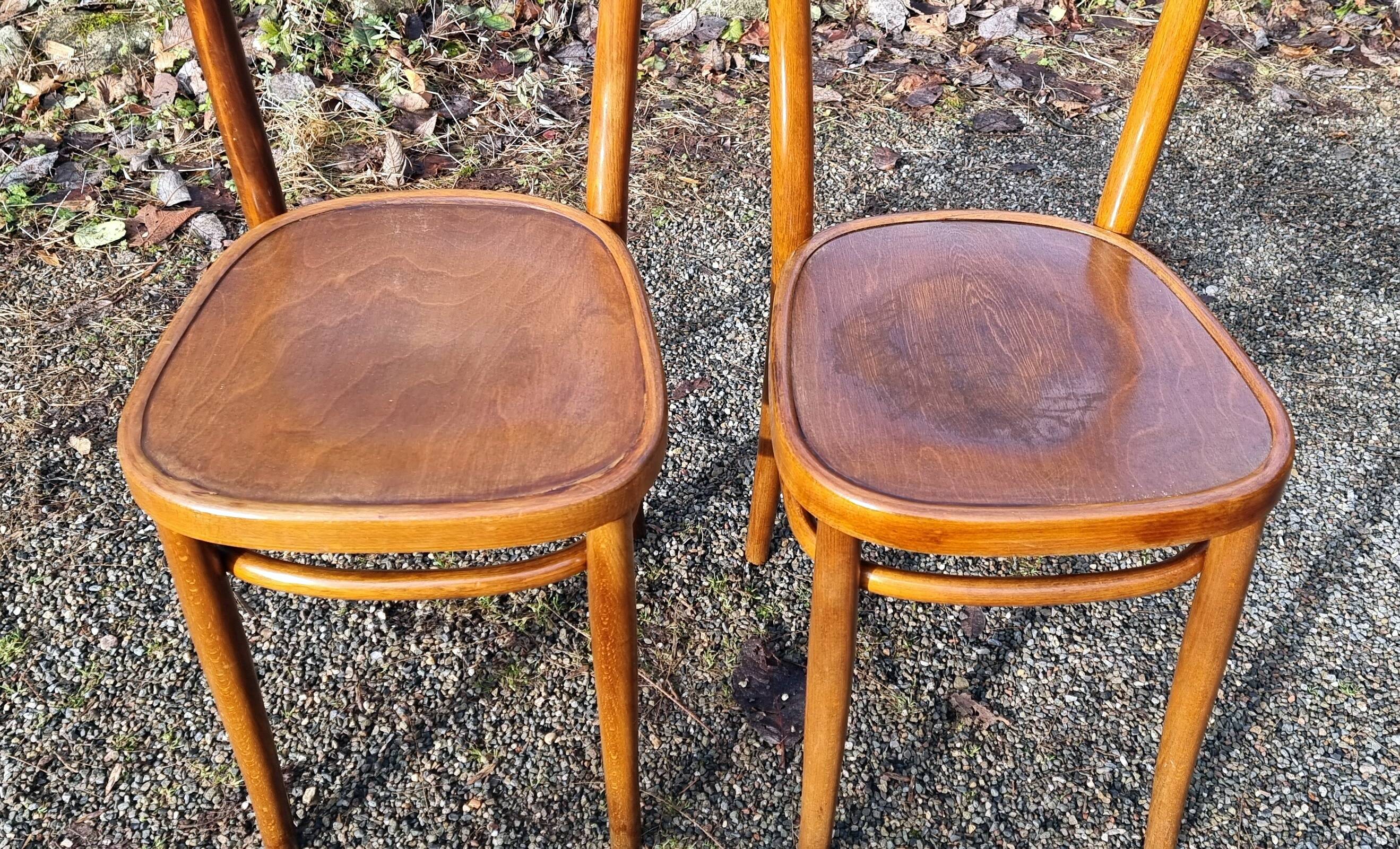 10 chaises bistrot, années 50-60