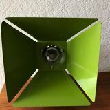 Spot articulated green laqué metal