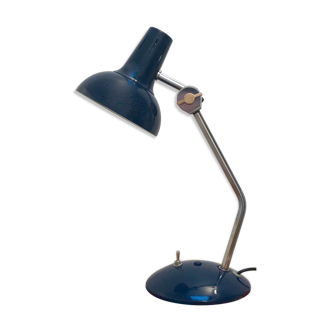 Articulated desk lamp