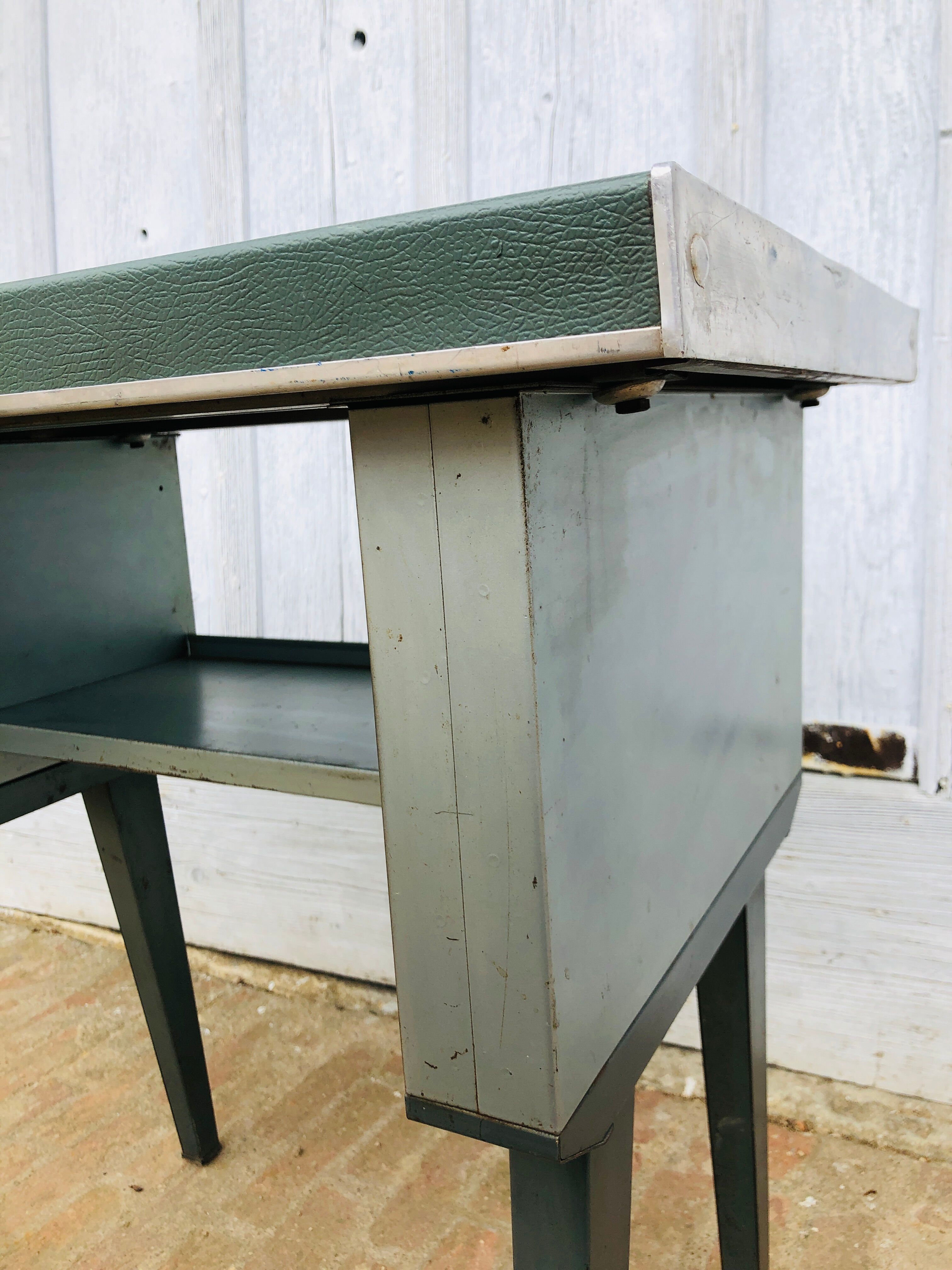 Green Strafor Office