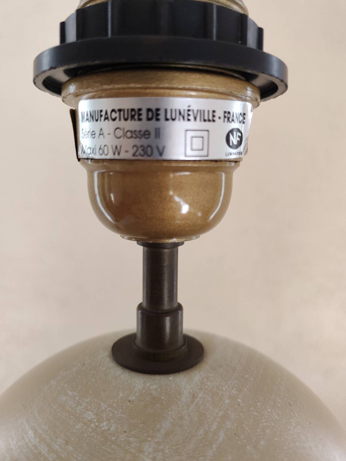 Pierre Casenove lamp base