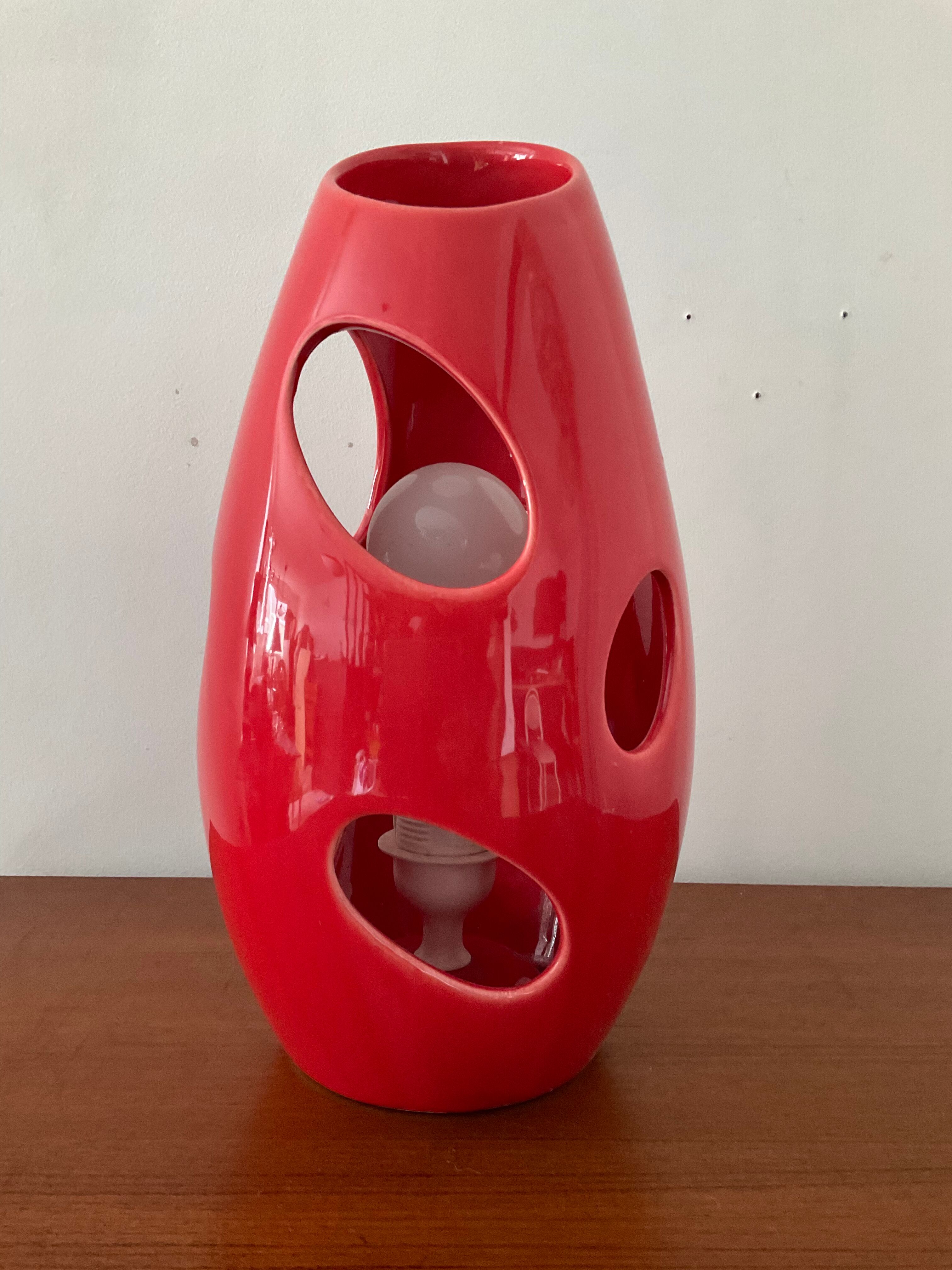 Vintage lamp from the 80s in ceramic