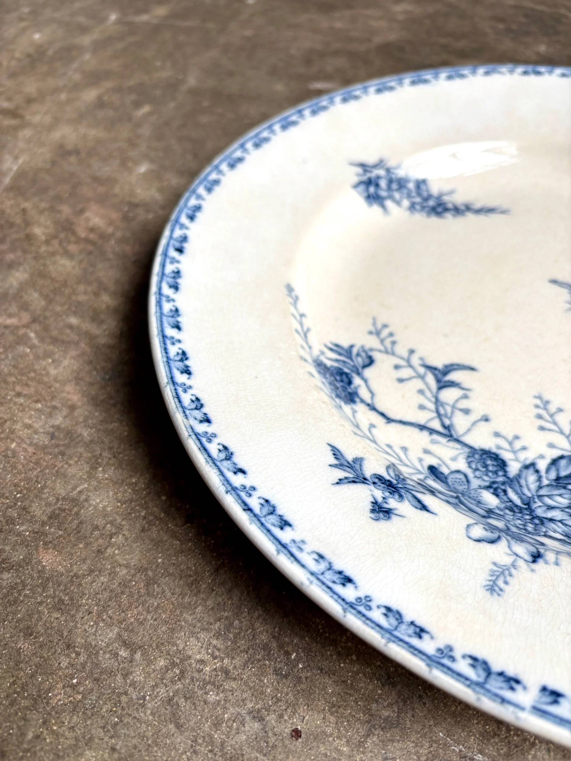 Sarreguemines round dish in blue ironstone, "Carmen" service