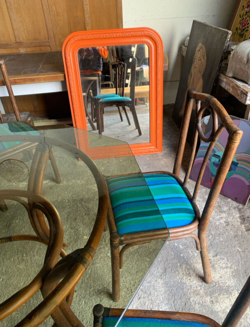 Table et chaises en rotin années 70-80