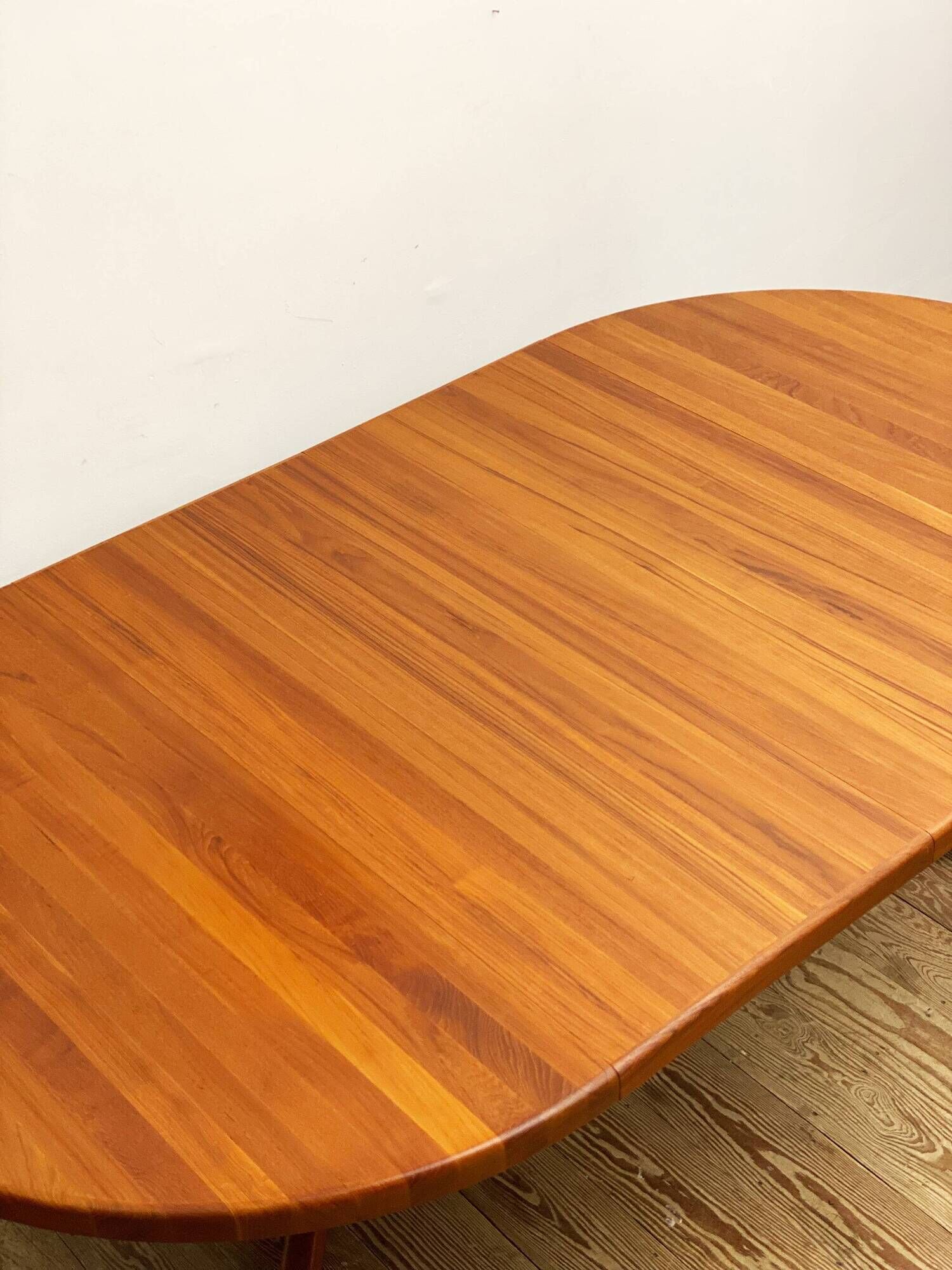 Table à manger extensible ronde en teck du milieu du siècle par Glostrup, Danemark, années 60