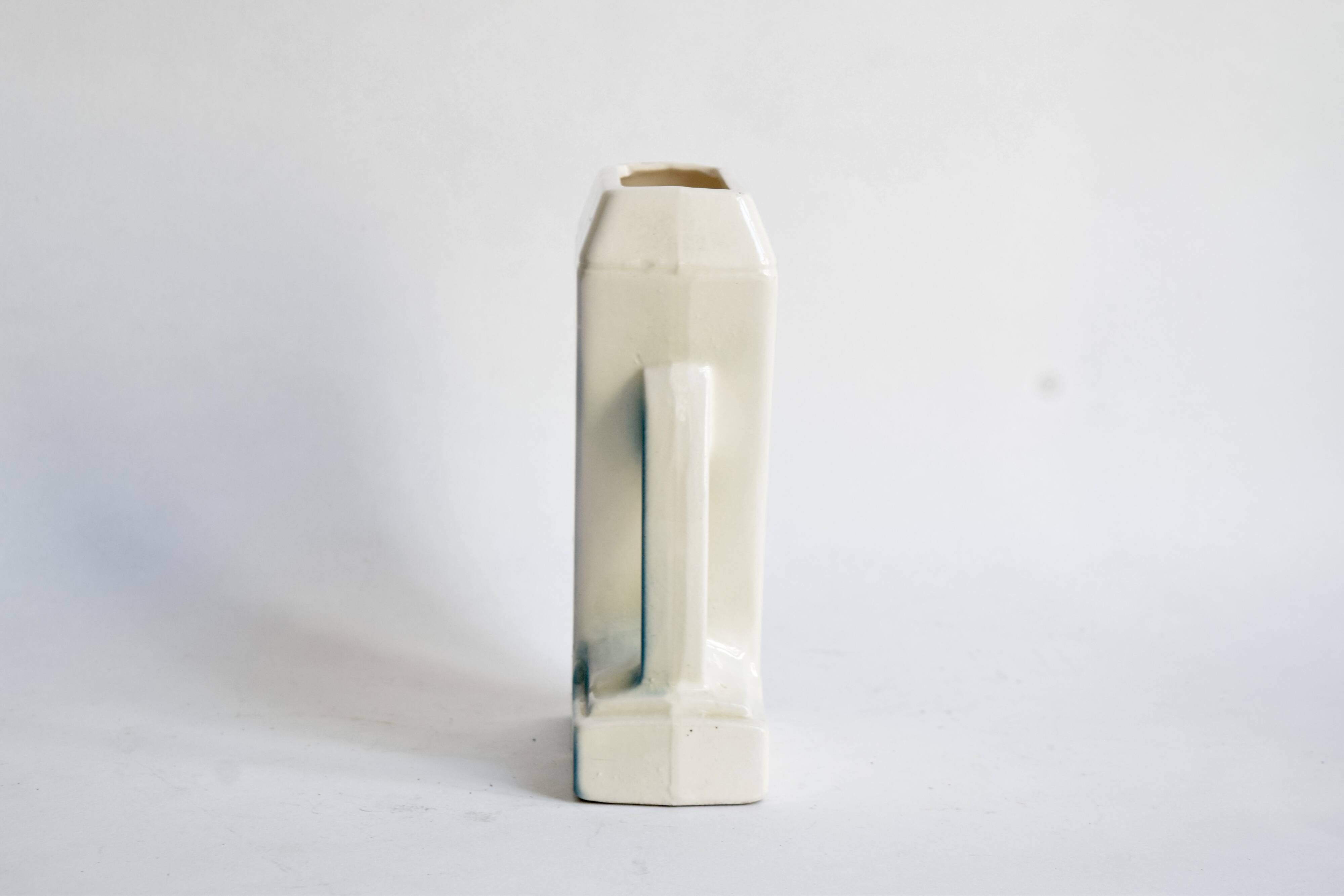 Small Art-Deco vase in glazed ceramic