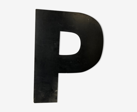 Lettre noire « P »
