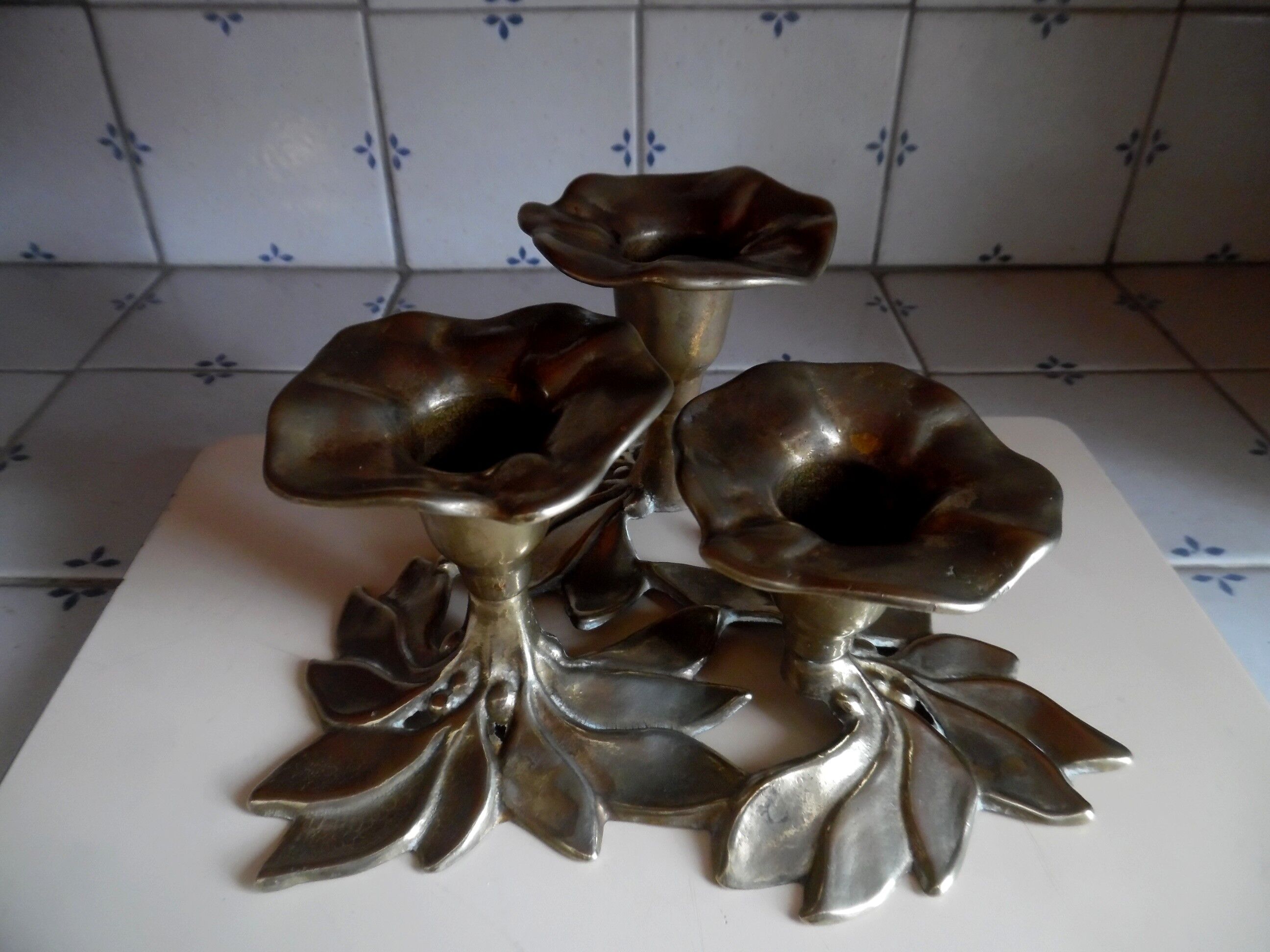 Bougeoir en laiton 3 fleurs