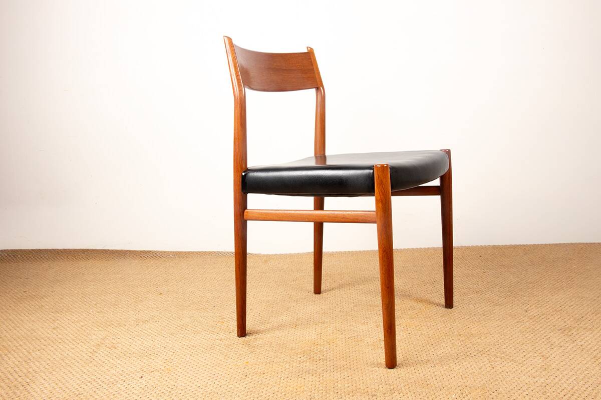 6 Danish chairs in teak and new skai, model 418 Arne Vodder 1960.