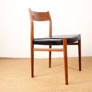 6 Danish chairs in teak and new skai, model 418 Arne Vodder 1960.
