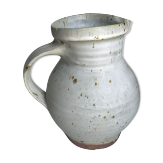 Pitcher in tiffoche sandstone