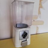 Distributor vintage candy made in Germany