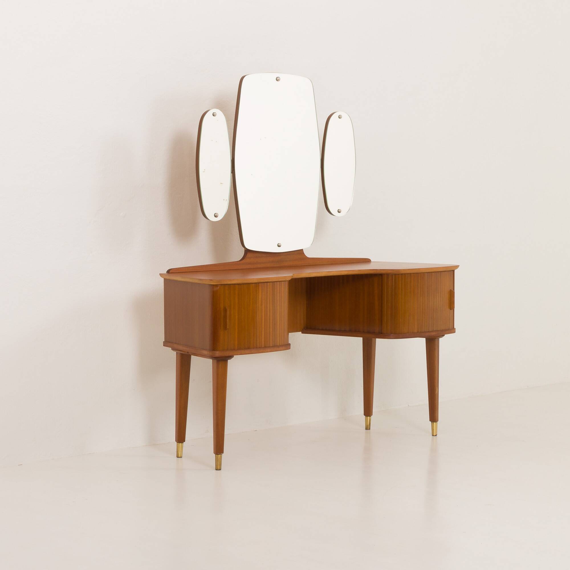 Scandinavian dressing table by Viken Mobelfabrik, attributed to Fredrik Kayser, Norway, 1957